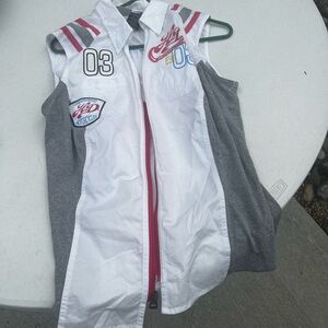 Harley Davidson White and Gray Sleeveless Zip-Up shirt